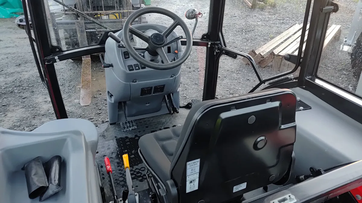 Cab New € 3000 - Image 3