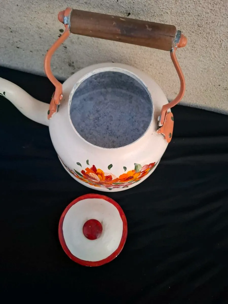 By post only hand painted kettle tea pot - Image 3