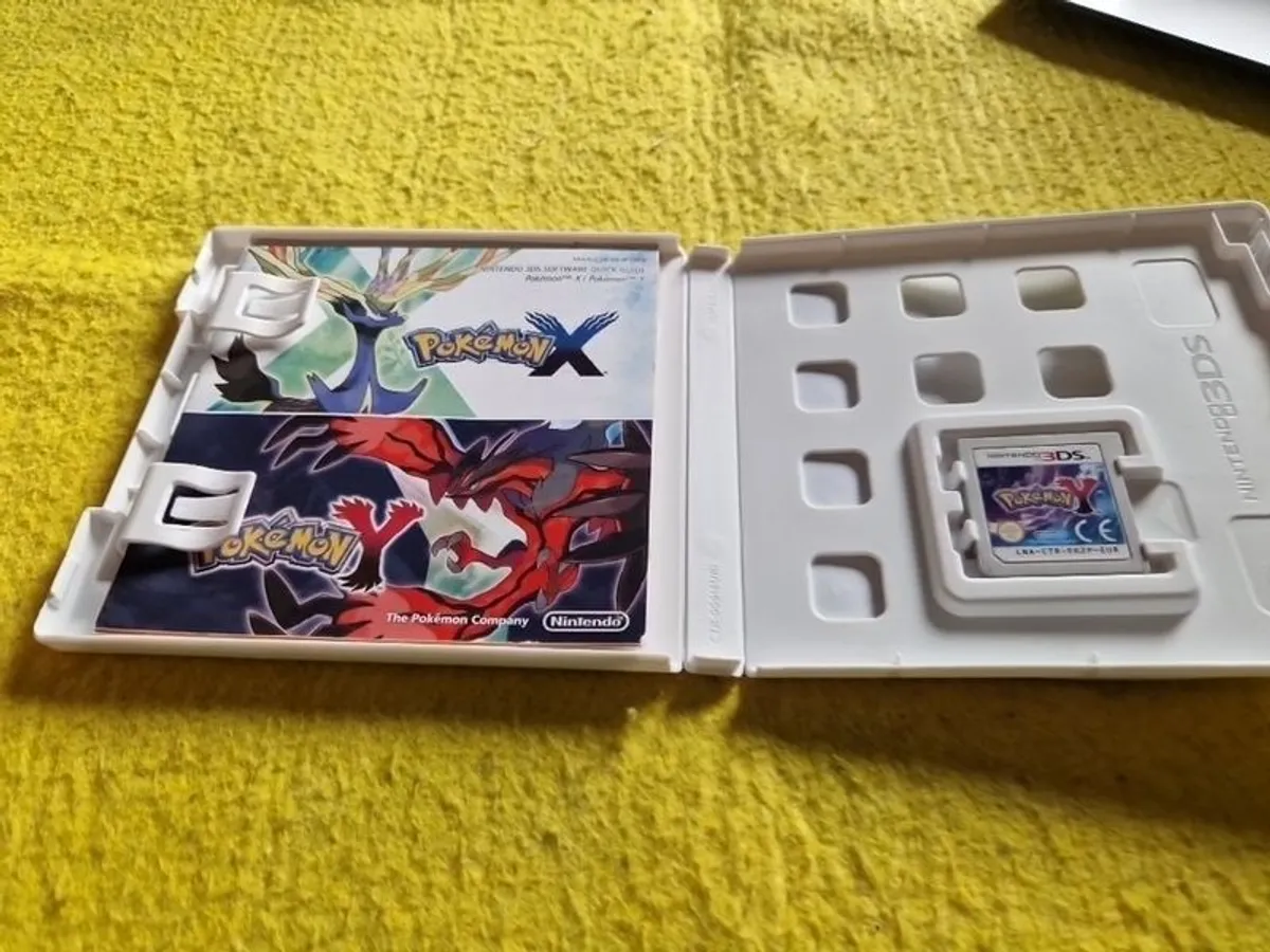 Pokemon Y Nintendo 3Ds Games Original - Image 4