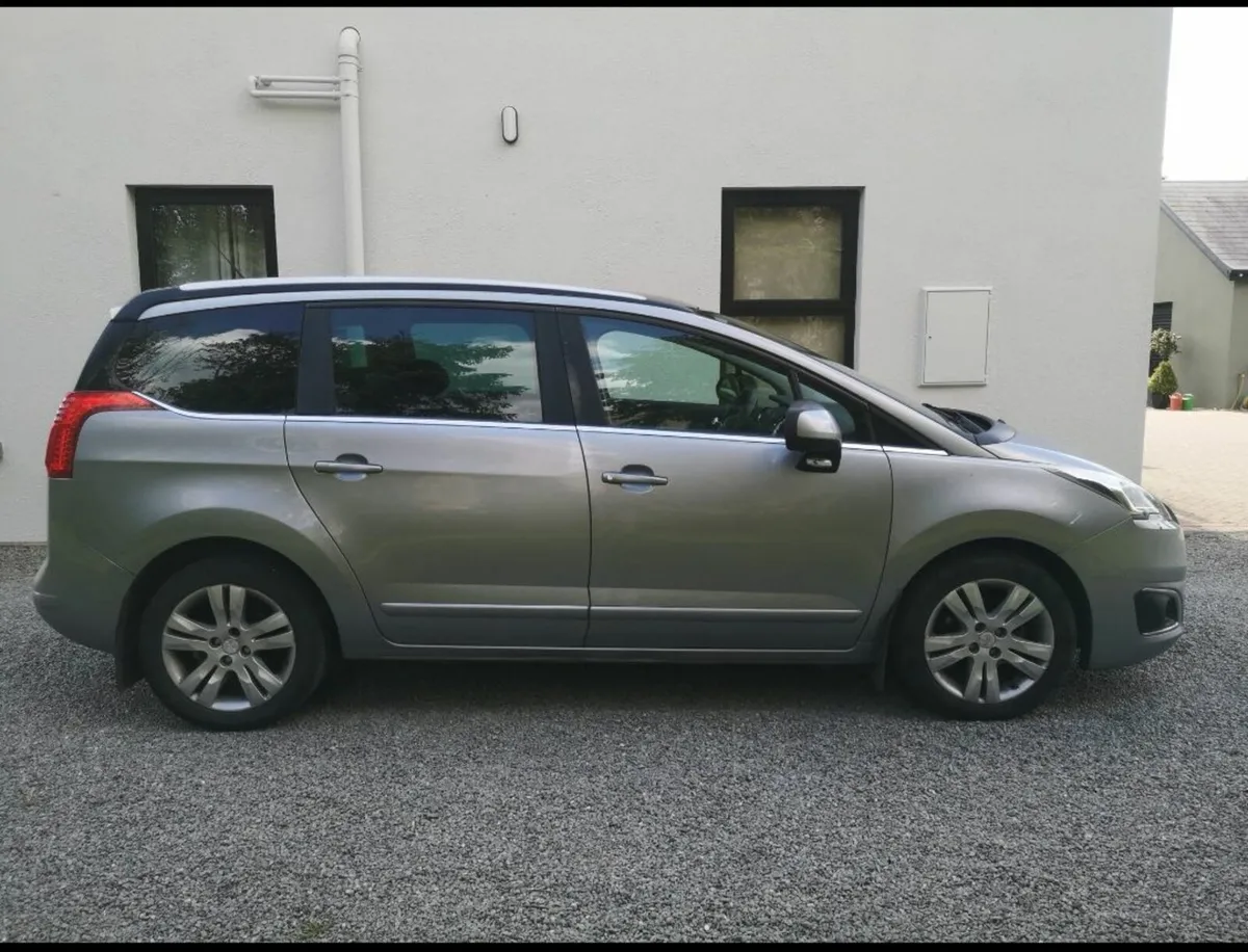 Peugeot 5008 2014 - Image 4