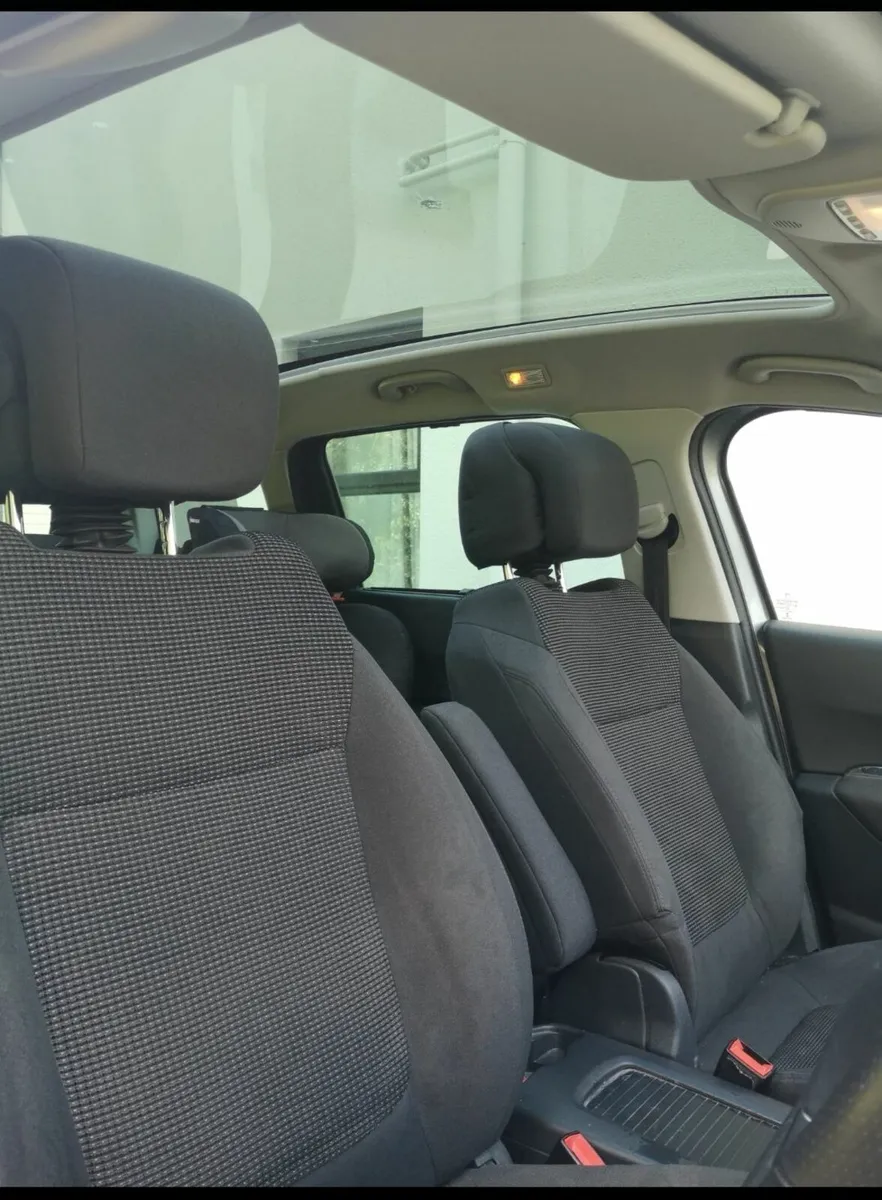Peugeot 5008 2014 - Image 1