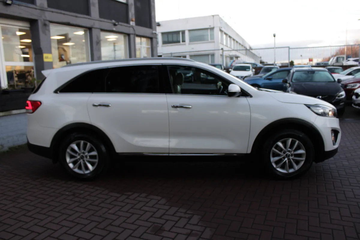 Kia Sorento 2016 - Image 3