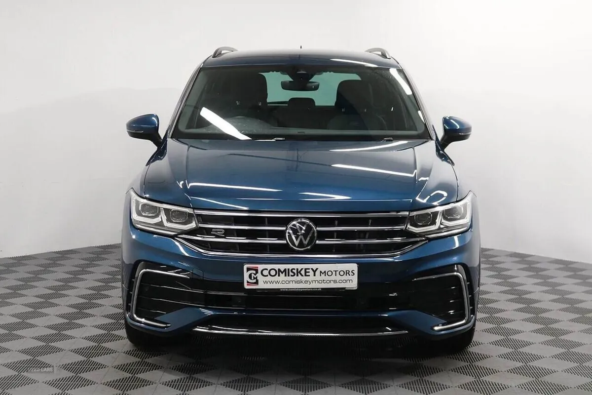 Volkswagen Tiguan TSI R-line - Image 2
