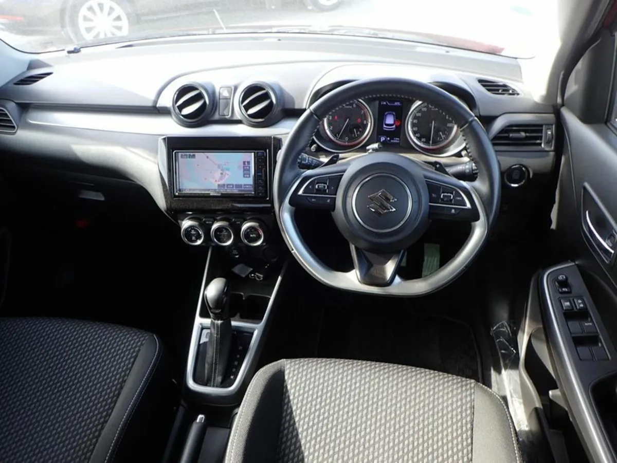 Suzuki Swift 1.2 RS - Image 2