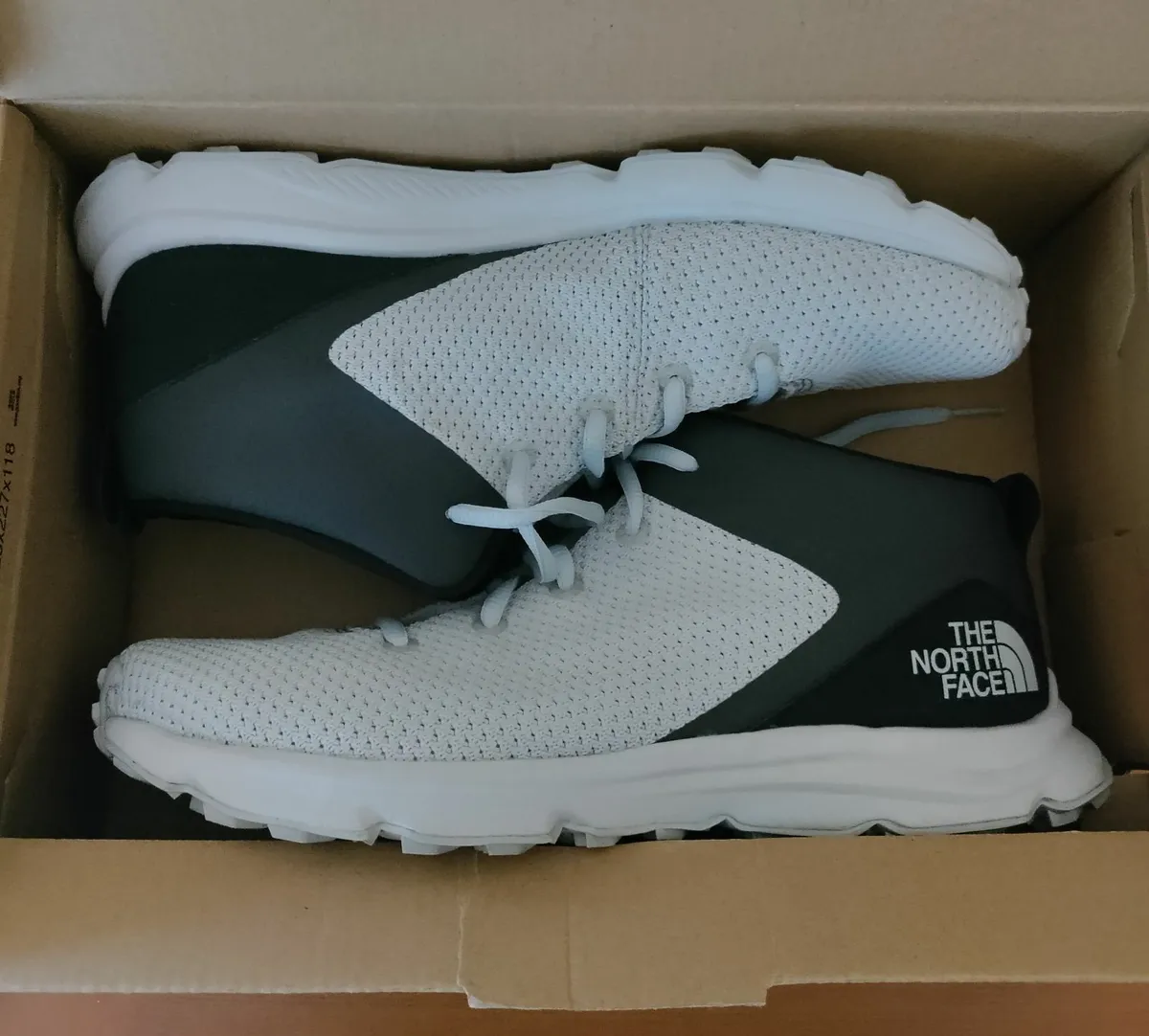 The North Face Mid Boot trainer 8uk New - Image 2