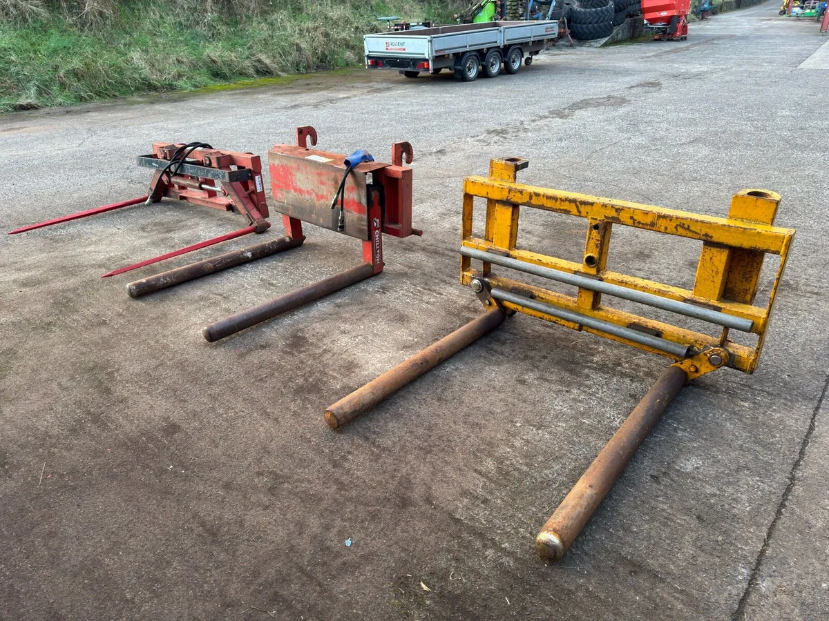 Selection Bale Stackers - Image 2