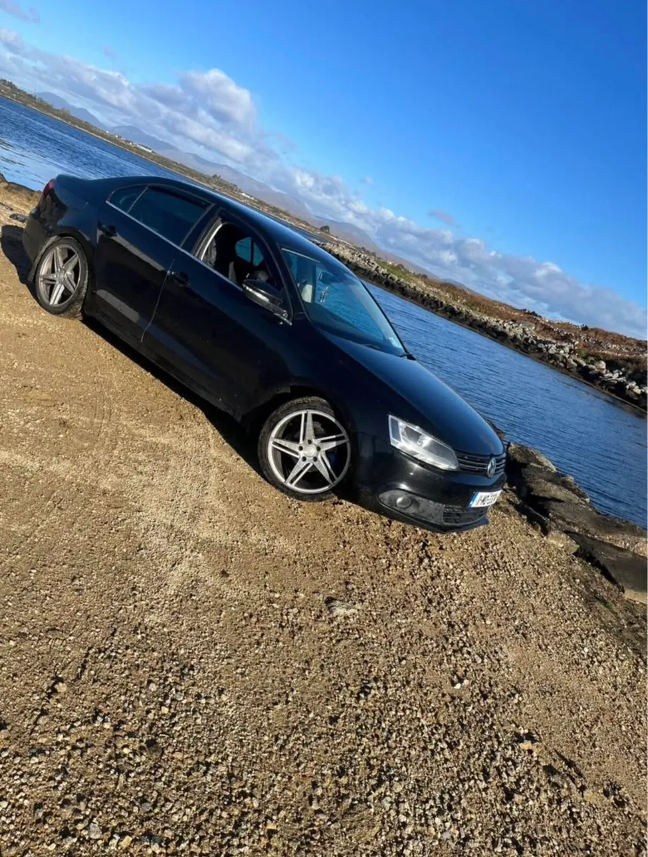 VW Jetta 16.Tdi - Image 4