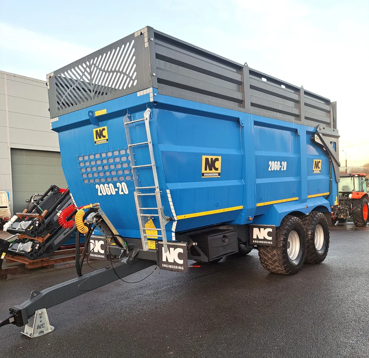 NC GRAIN / SILAGE TRAILER - Image 3