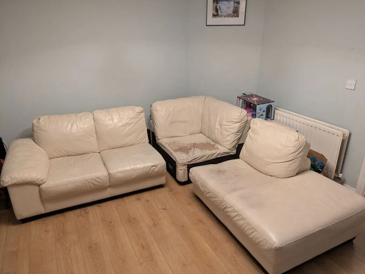 Cream leather L corner couch - Image 3