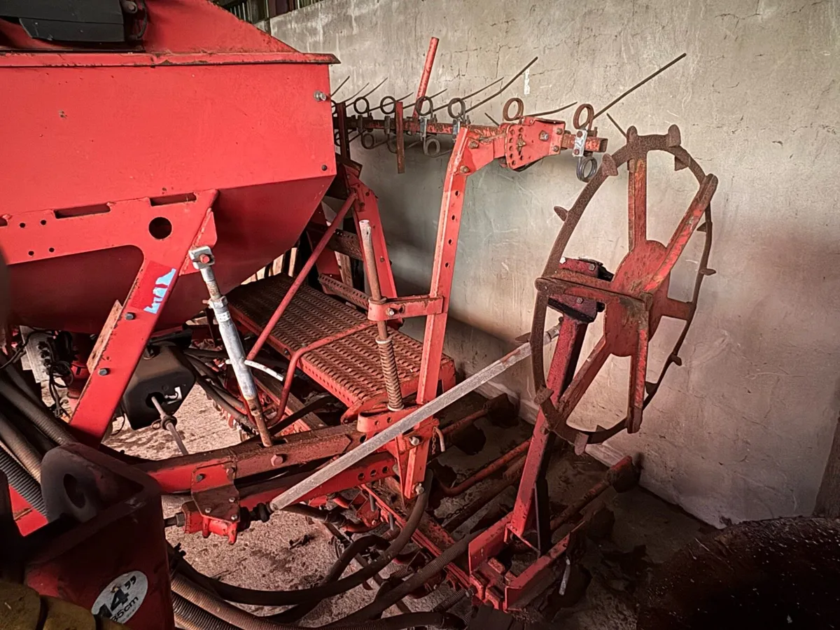 Kuhn 3m Air Seeder - Image 2