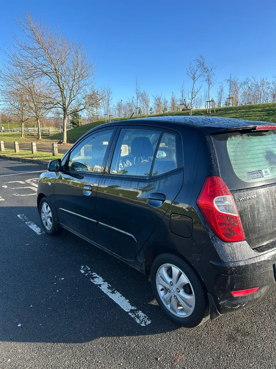 Hyundai i10 2012 - Image 2
