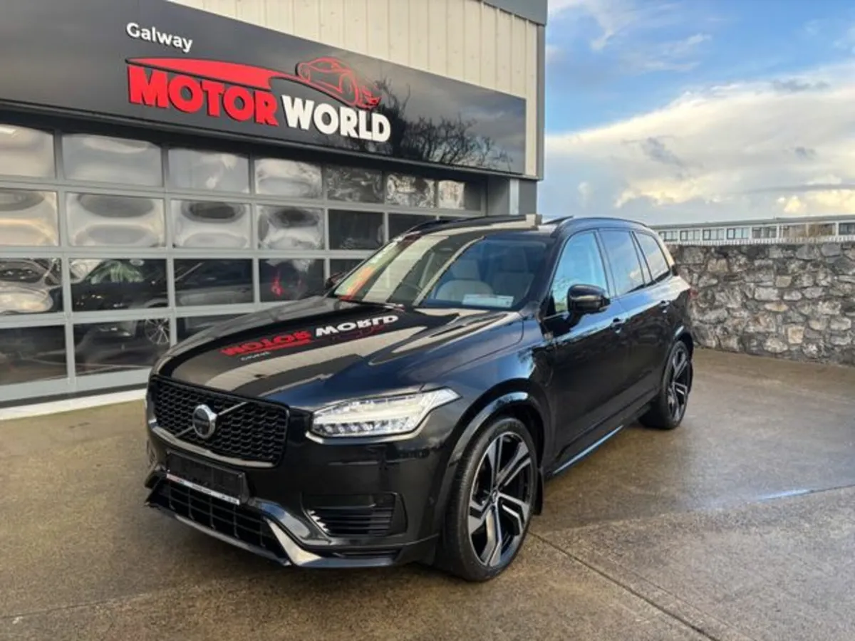 Volvo XC90 RECHARGE T8 ULTIMATE DARK AWD - Image 1
