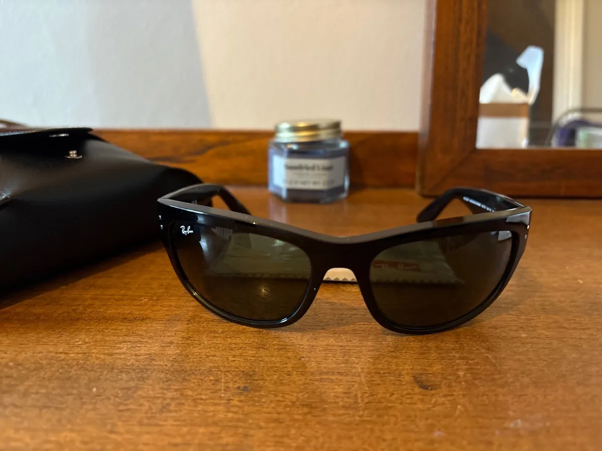 Ray Ban Sun Glasses - Image 2