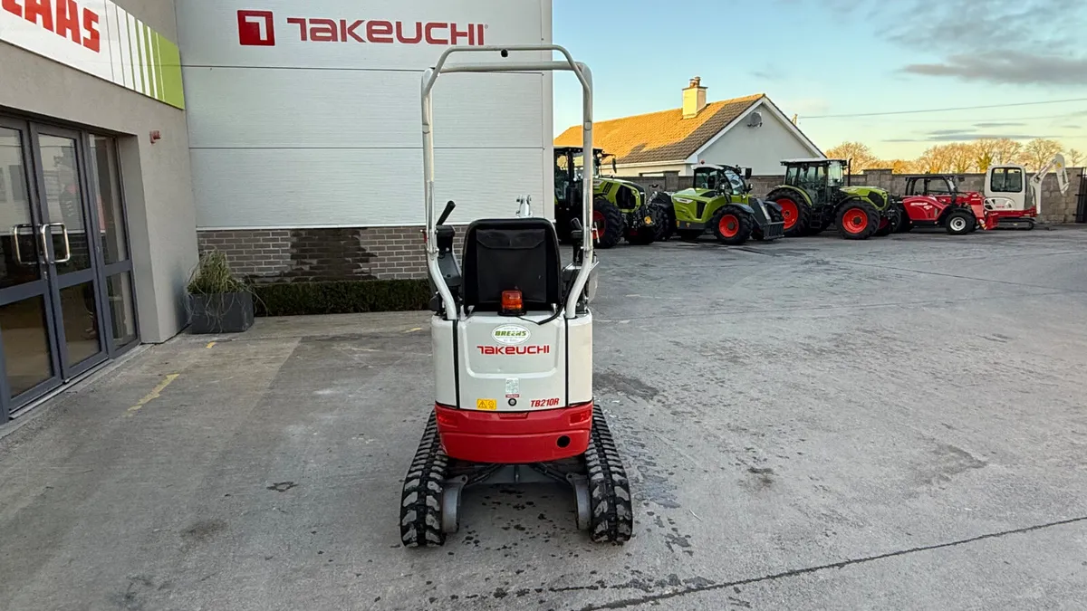 Takeuchi TB210R Micro Digger ( Only 400hrs ) - Image 4