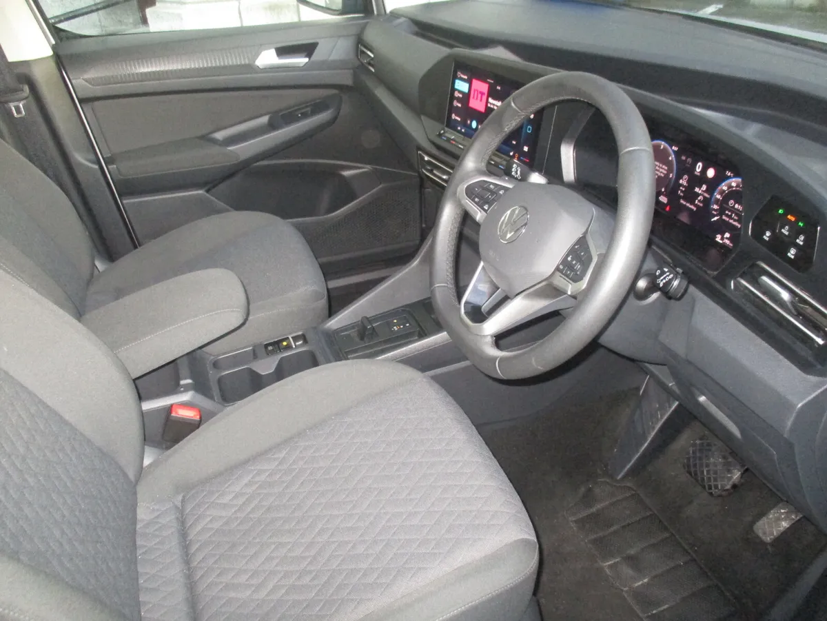 2025 VW CADDY MAXI LIFE 2.0 TDI DSG 7 SEATER - Image 3