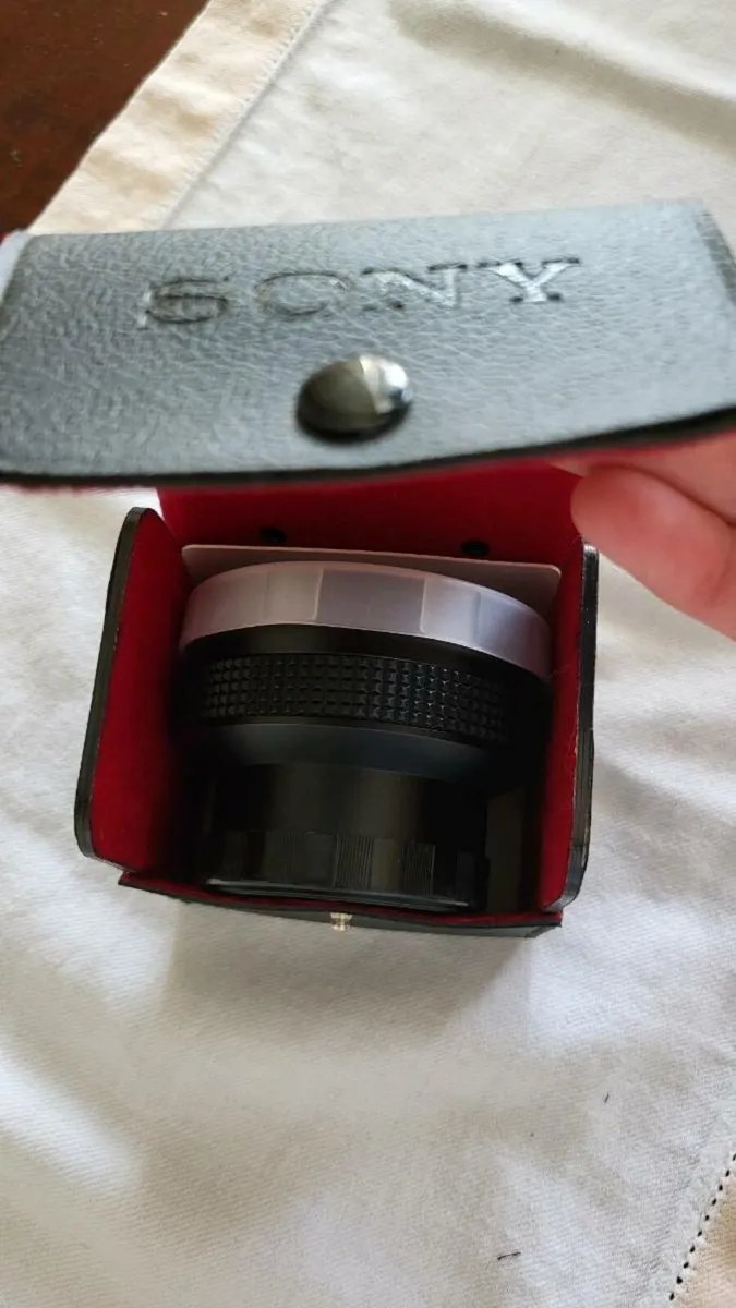 Sony "Cyber Shot VCL- 0758A wide conversion lens - Image 1