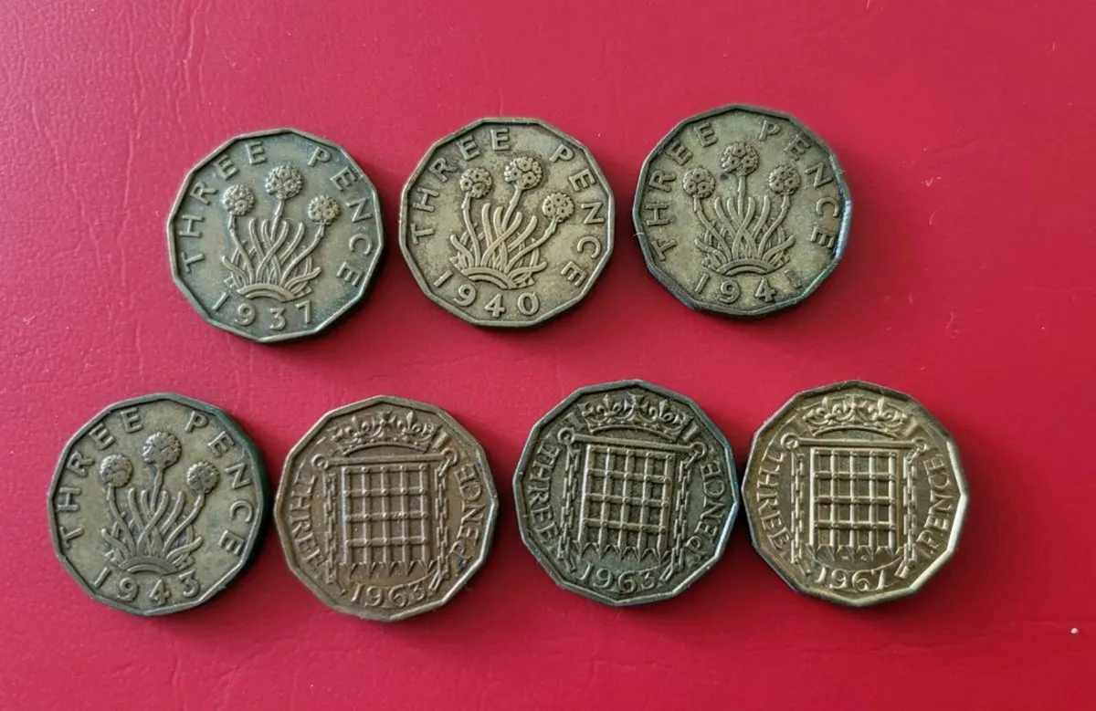 7 x Three penny coins, 3D, 3 pence, three pence - Image 2