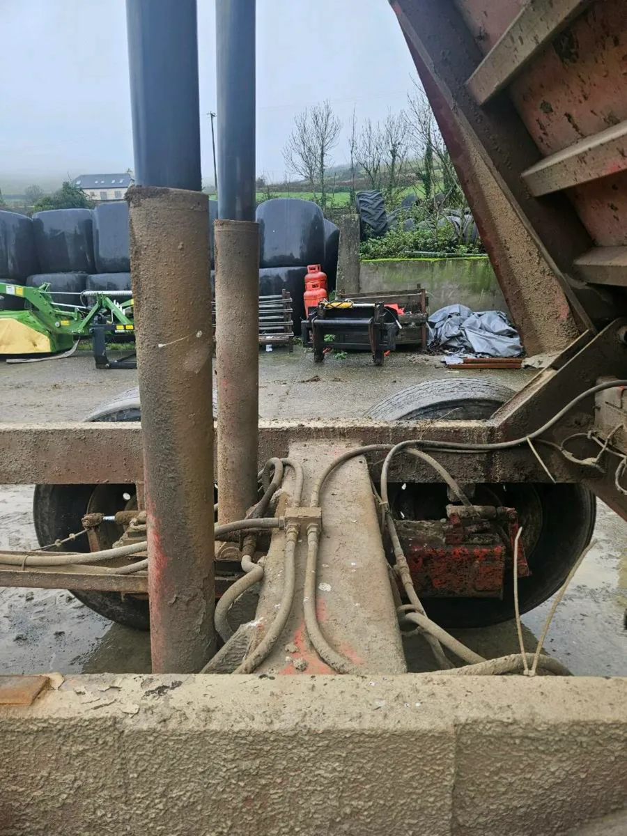 Dump Trailer - Image 2