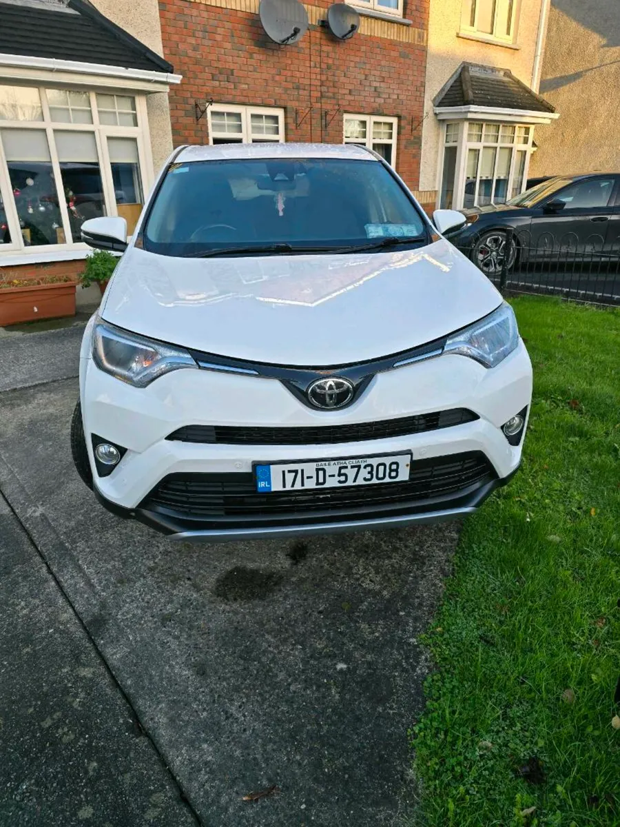 Toyota rav4 2017 - Image 2