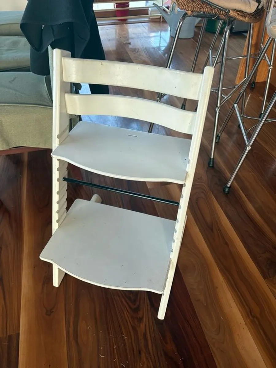 stokke high chair - Image 1