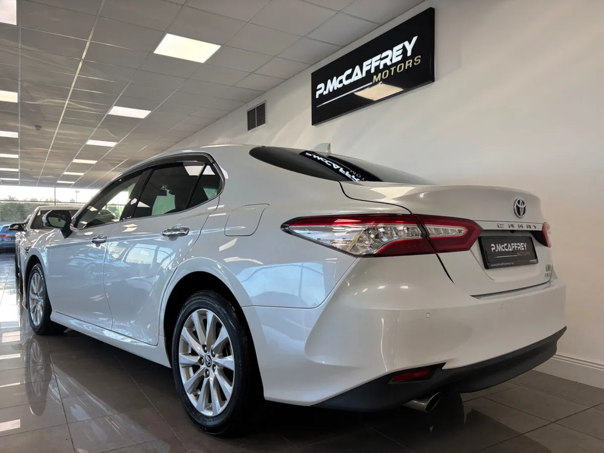 2020 Toyota Camry 2.5 Self Charging Hybrid - Image 3