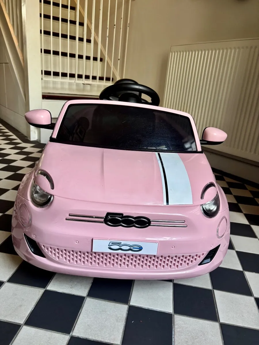 Child's Fiat 500e 7.2V Electric Ride On Pink Car - Image 1