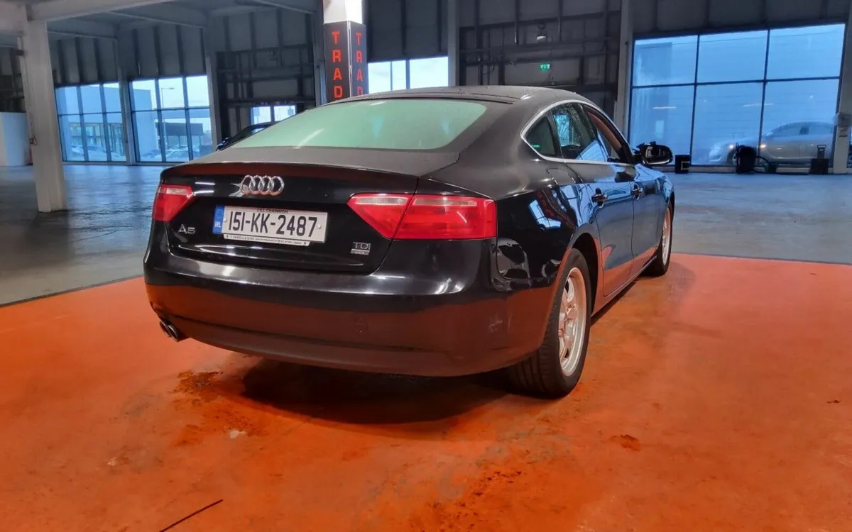 Audi A5 2.0 TDI 136BHP Ultra - Image 3