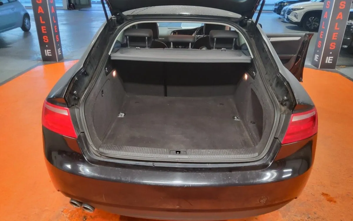 Audi A5 2.0 TDI 136BHP Ultra - Image 4