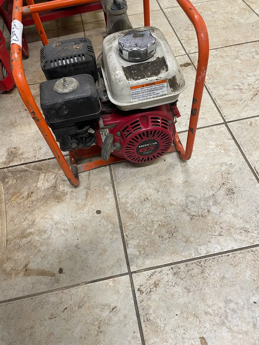 Water pump - Image 1