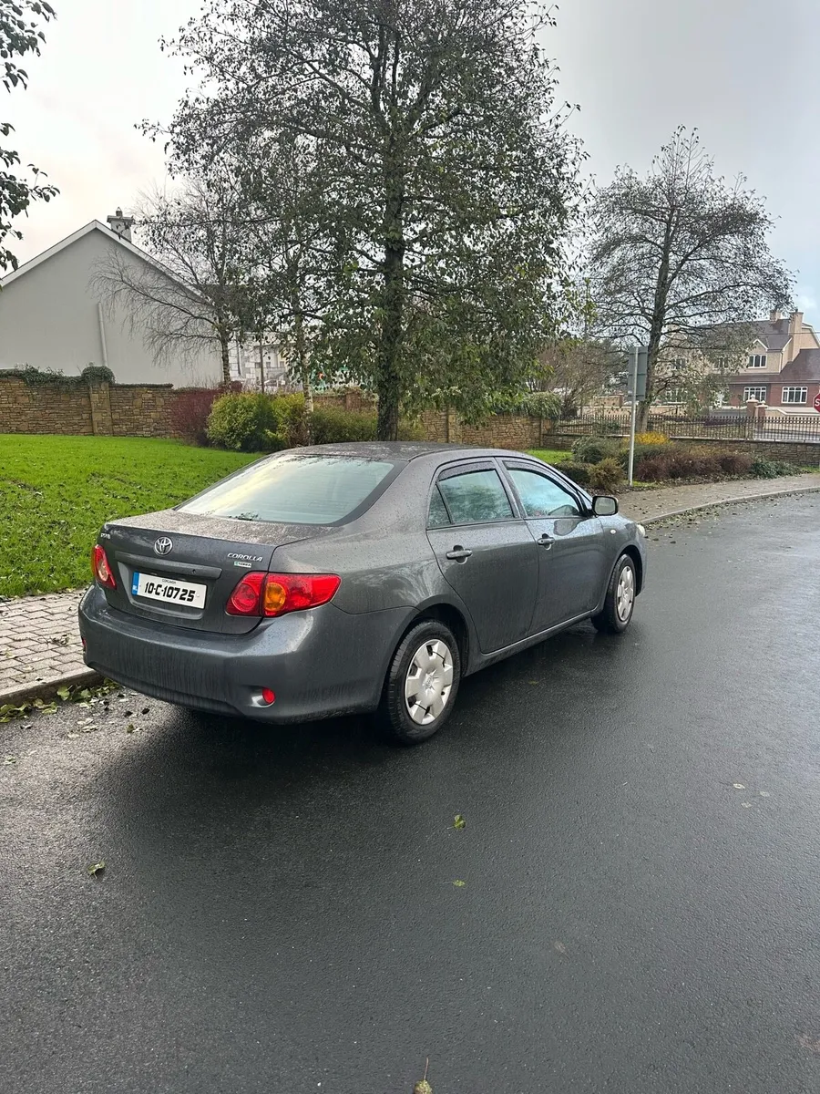 2010 Toyota Corolla - Image 3