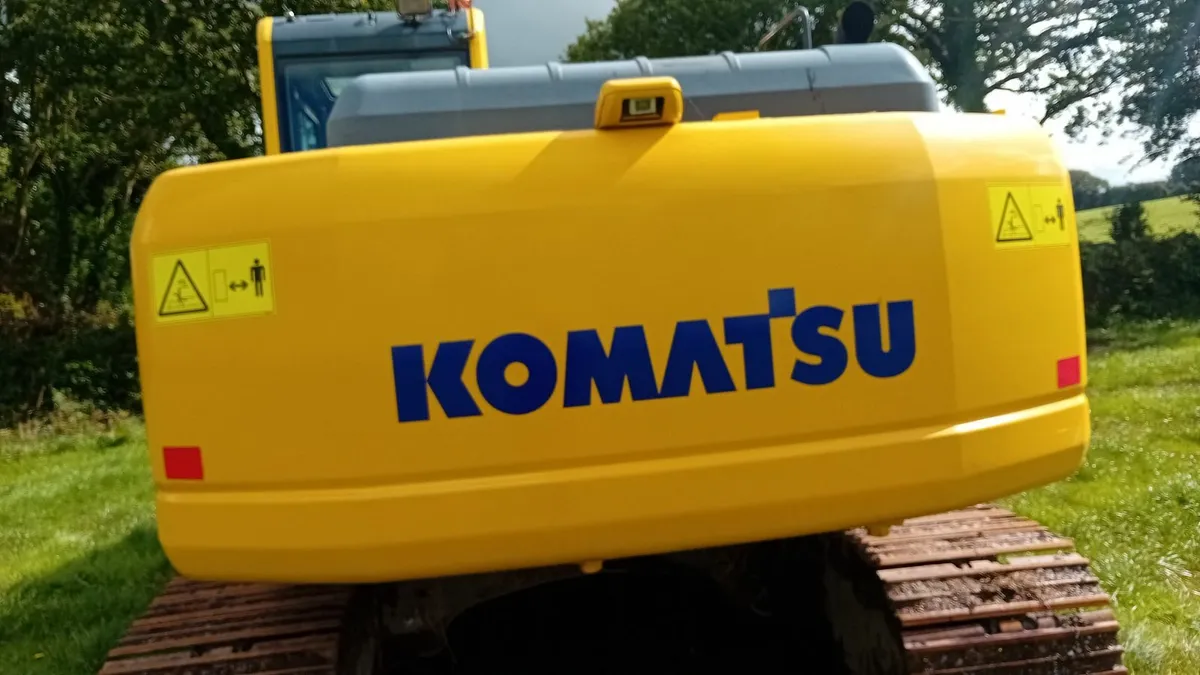 Komatsu 210 - Image 4