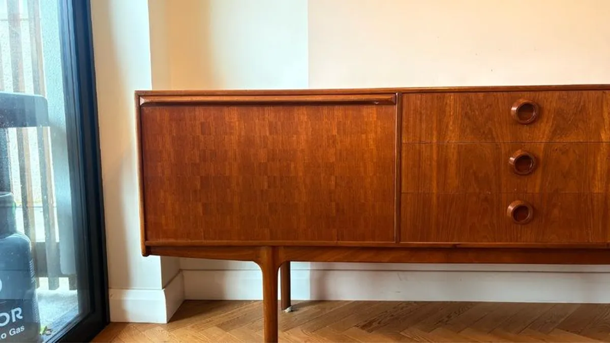Vintage McIntosh sideboard - Image 2