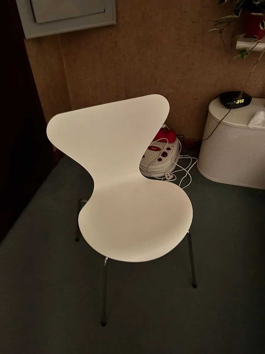 2x Danish design chair Arne Jacobsen - Image 1