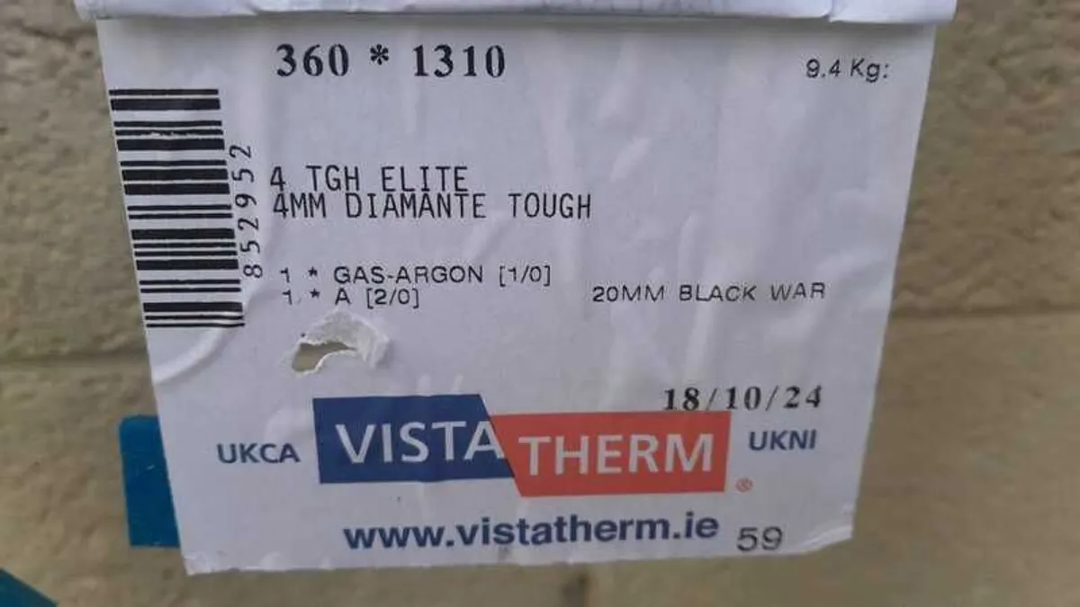 Aluminium A Rated Window and Frame 4mm Diamante Tough DG Argon Gas - Image 2