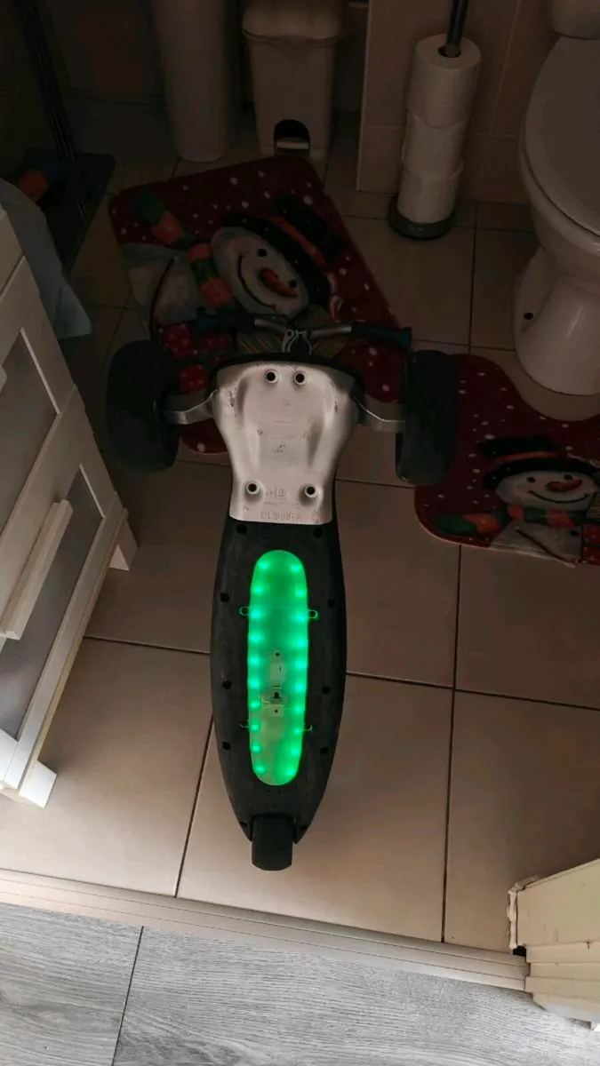Globber scooter - Image 3