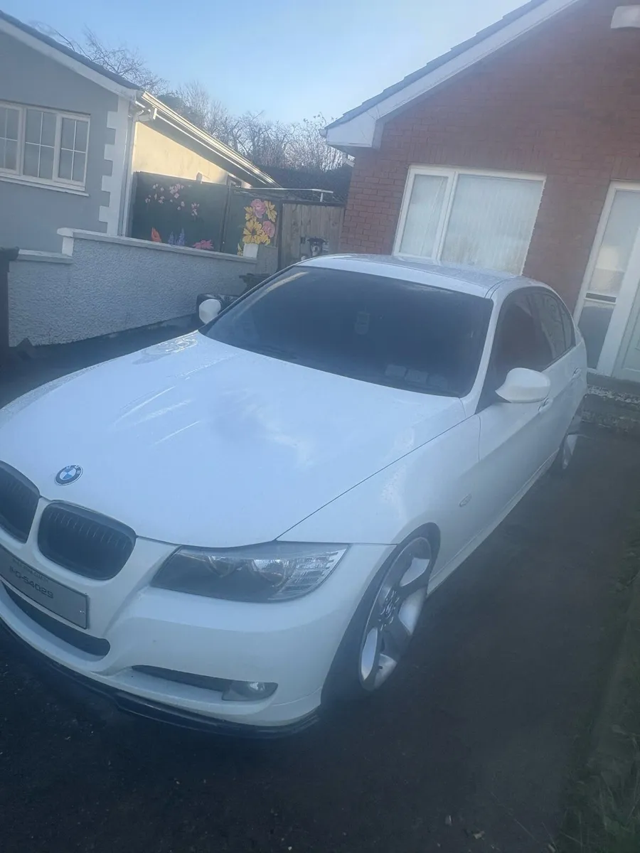 BMW e90 - Image 2