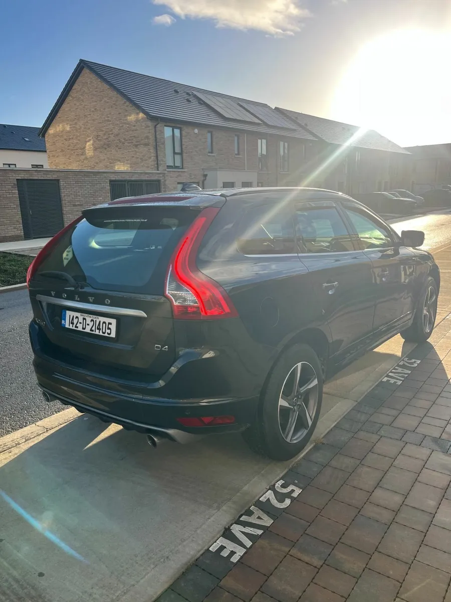 Volvo XC60 R-Design D4 – Immaculate Condition - Image 2