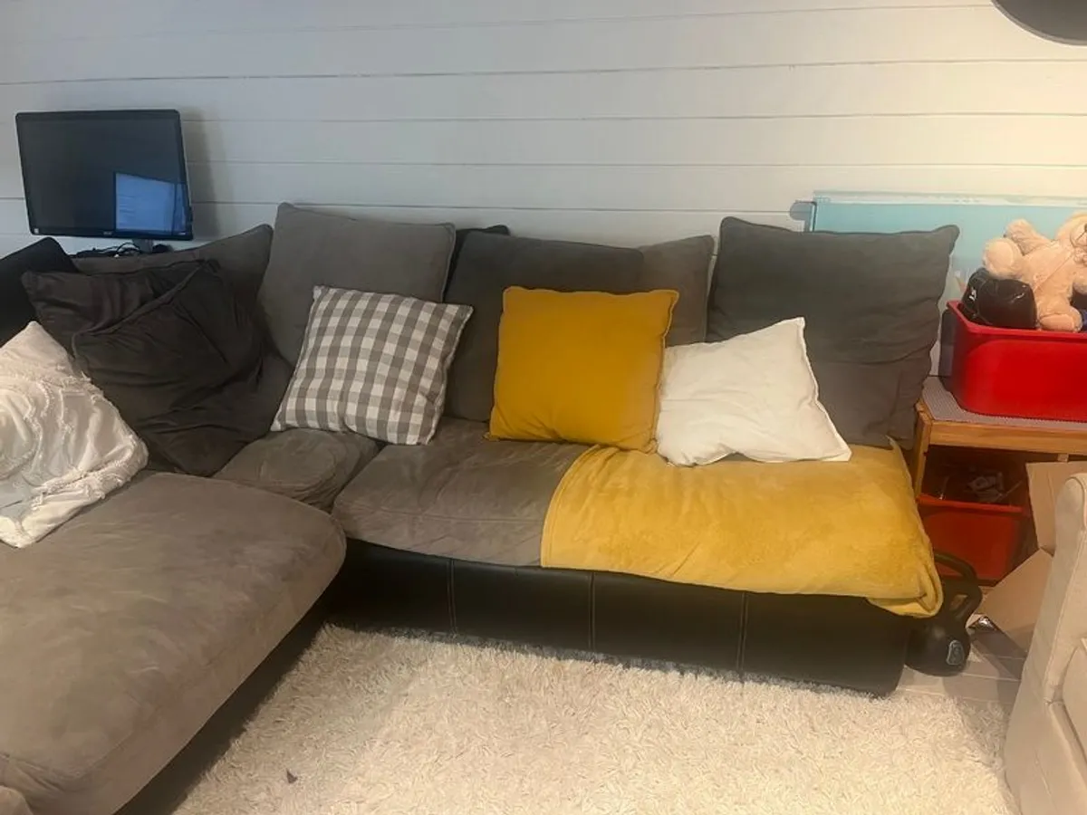 L shaped Sofa - Image 3