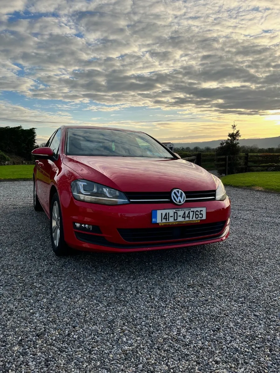 Volkswagen Golf 2014 TSI 1.2L - Image 1