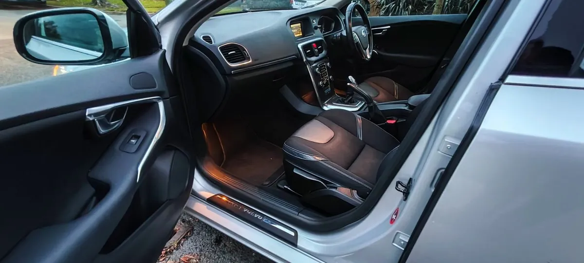 Volvo V40 2013 NCT+TAX ! - Image 3