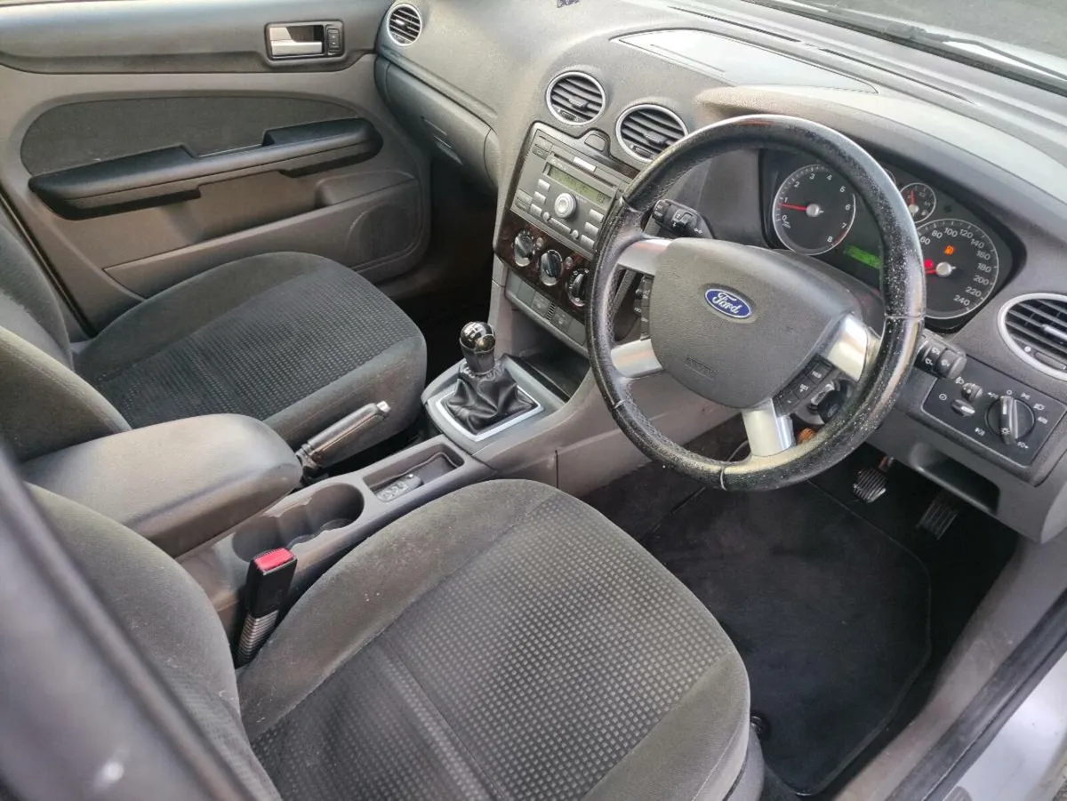 Ford focus for sale very low mileage - Image 4