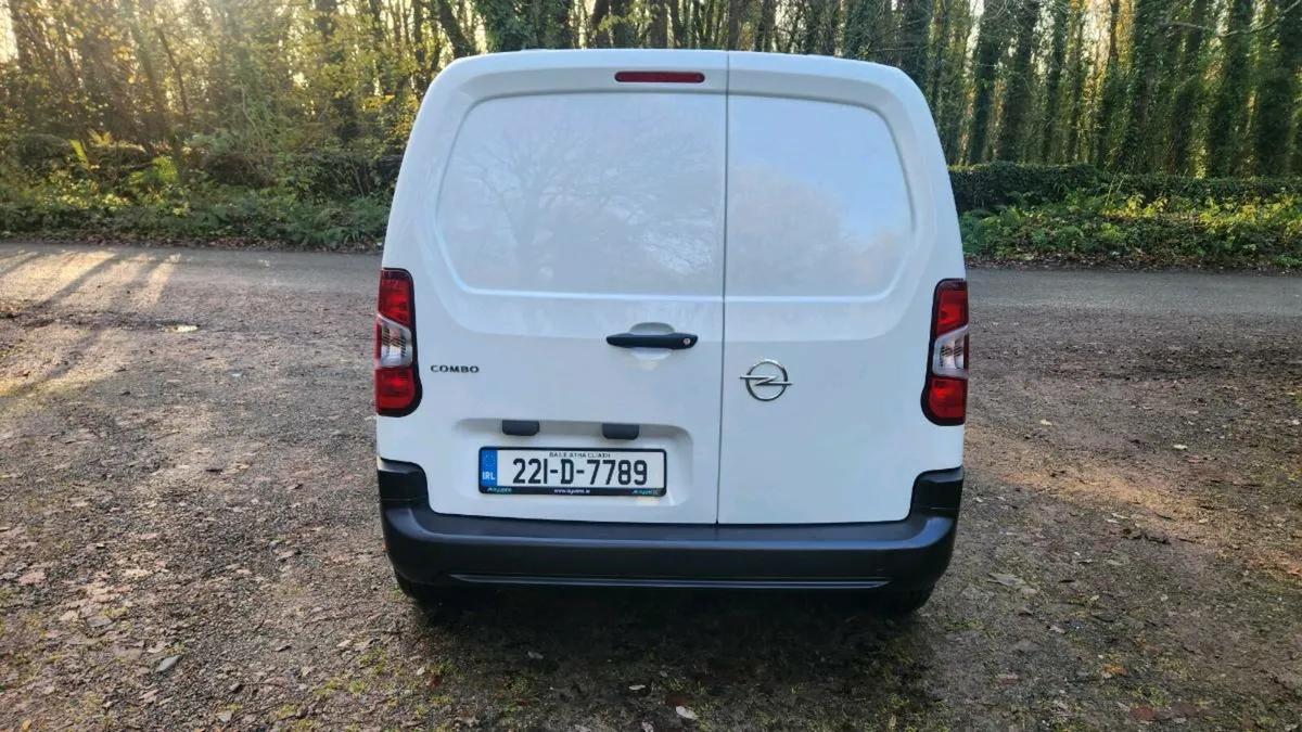 2022 Opel Comfort 100bhp 55kms - Image 3