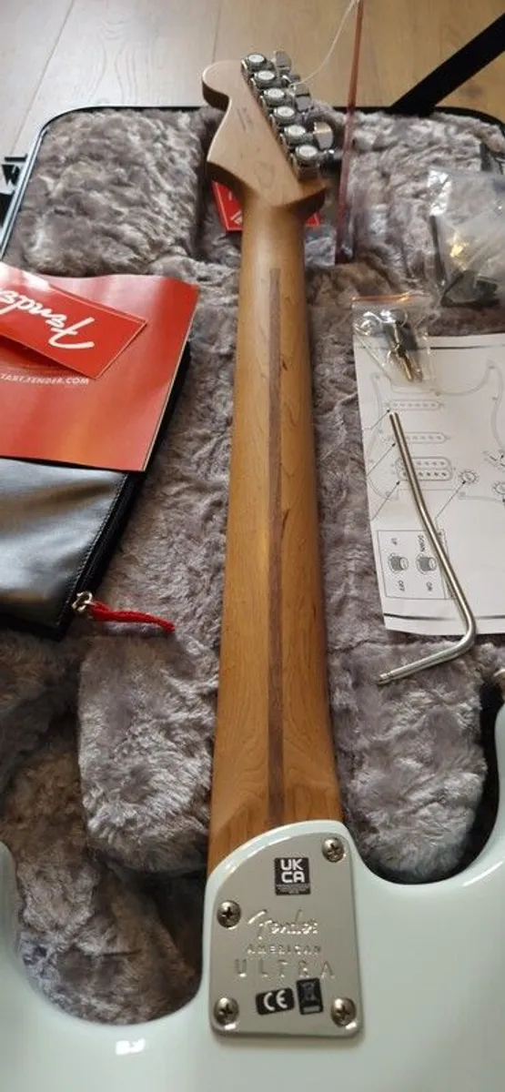 Fender Ltd Edition American Ultra Stratocaster - Image 2