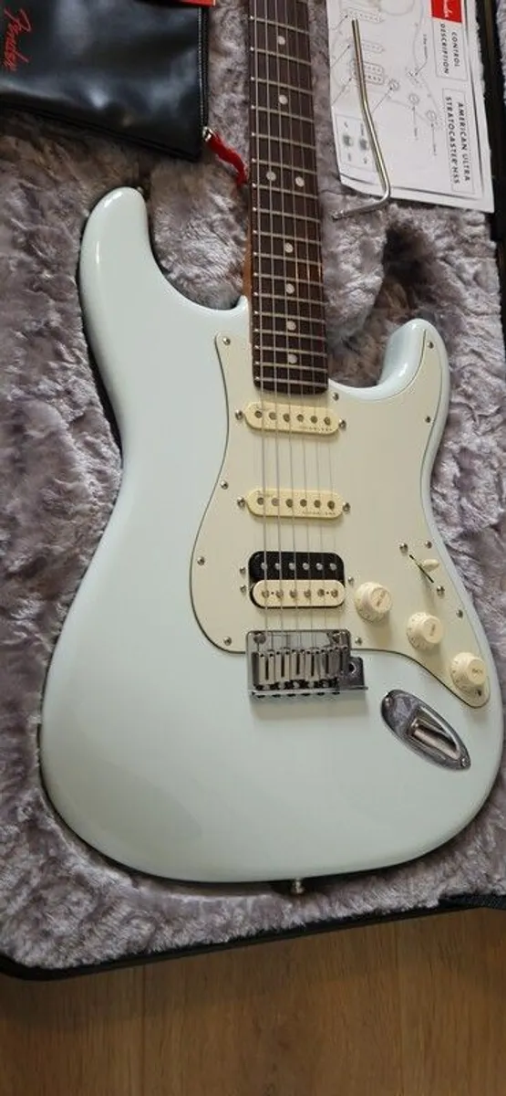 Fender Ltd Edition American Ultra Stratocaster - Image 4