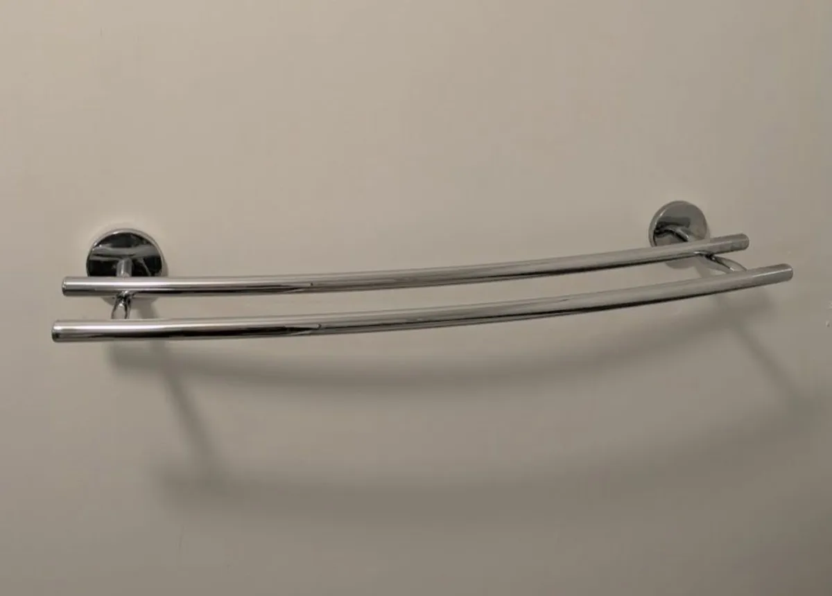 Bathroom Fixtures Set Towel Rail loo roll holder + - Image 3