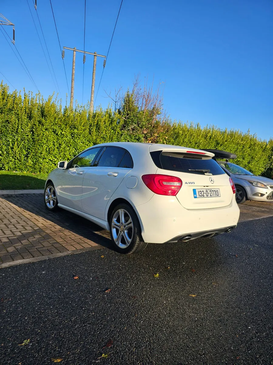 Mercedes-Benz 2013 Automatic - Image 2