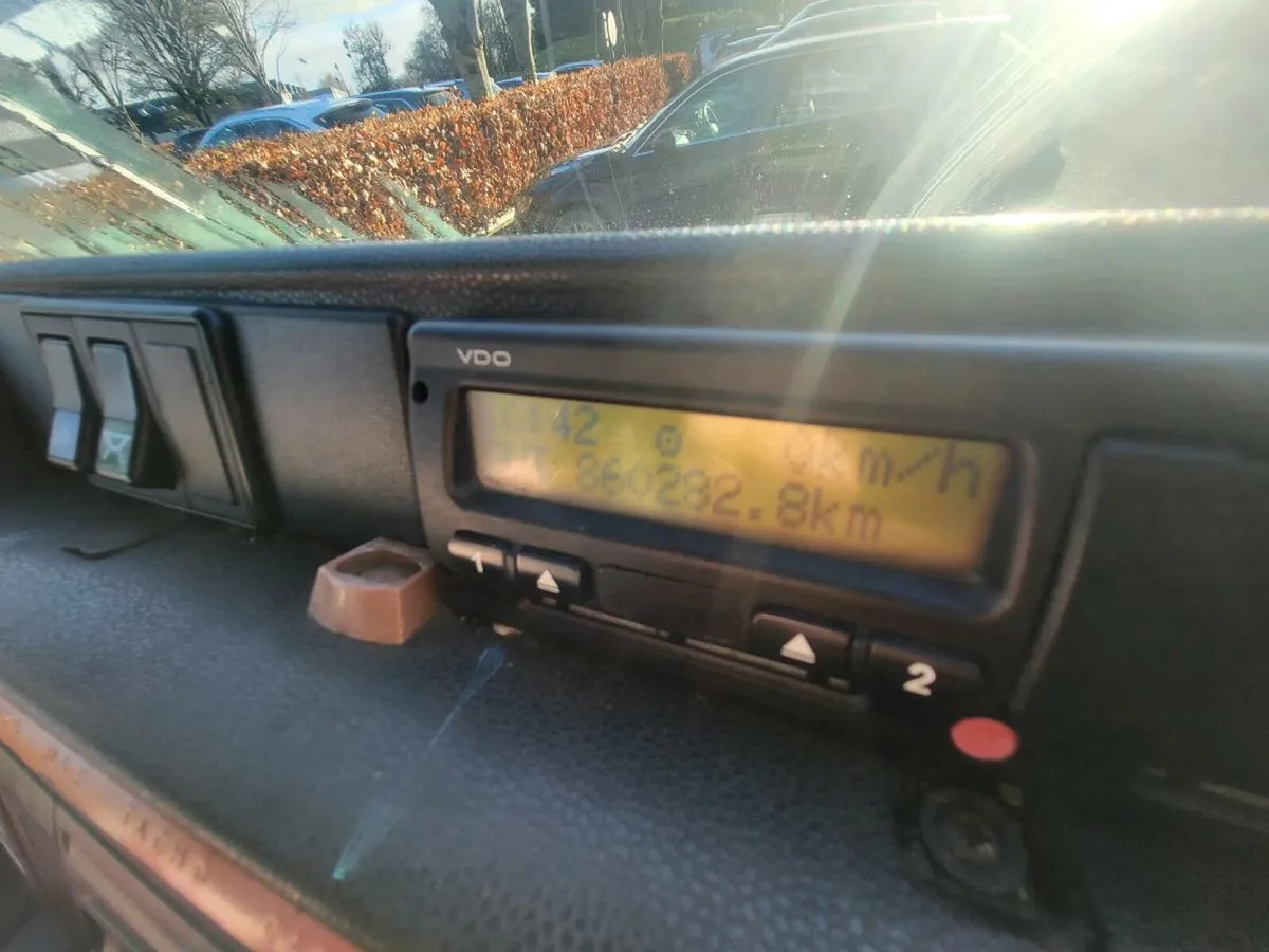 Ford Transit - Image 2