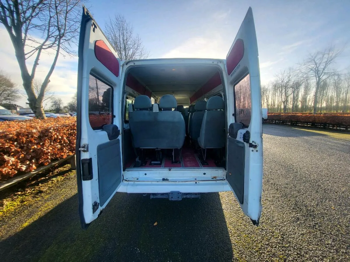 Ford Transit - Image 3