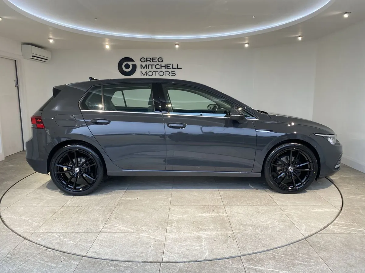 Volkswagen Golf 2022 - Image 4