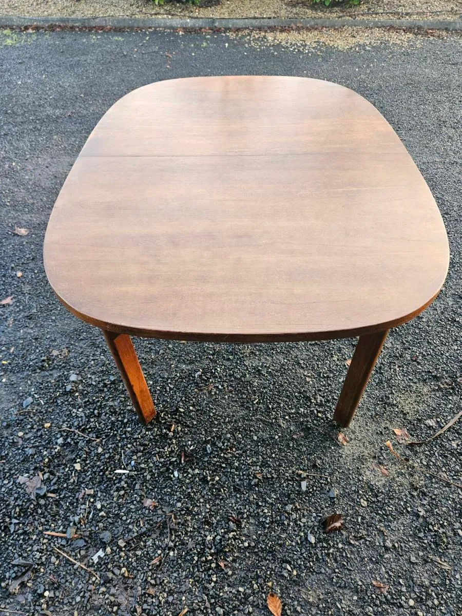 Kitchen table - Image 3